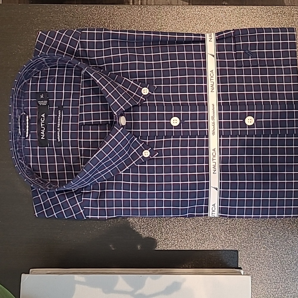 New Nautica Men's Navy Plaid Button Down Shirt. Sz XL